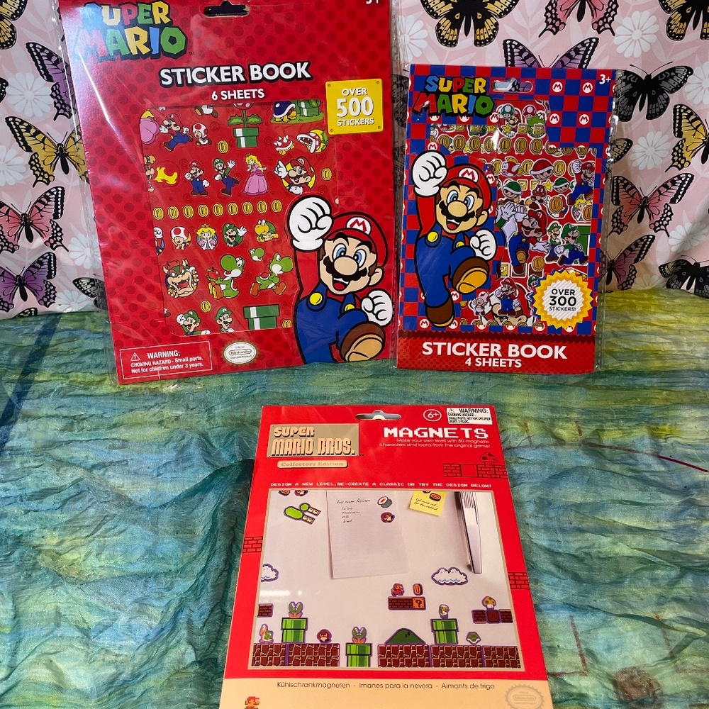 🎮Super Mario fridge magnet & sticker book set